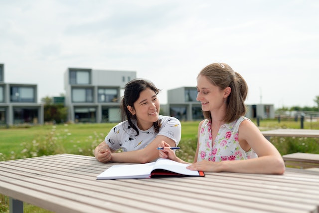 English/Language Tutors in Statten Island